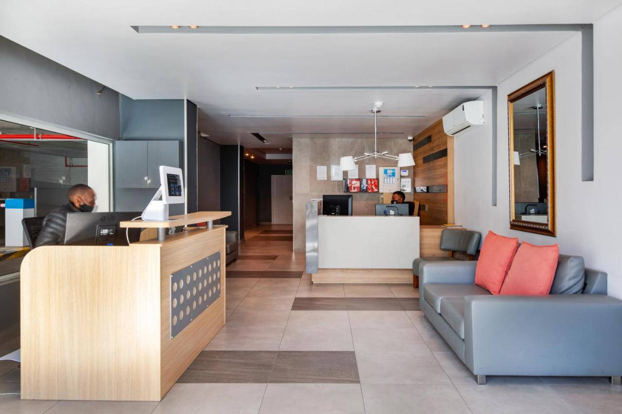 Backup-Powered Trendy Ny City Apartment At Table Mountain Città del Capo Esterno foto