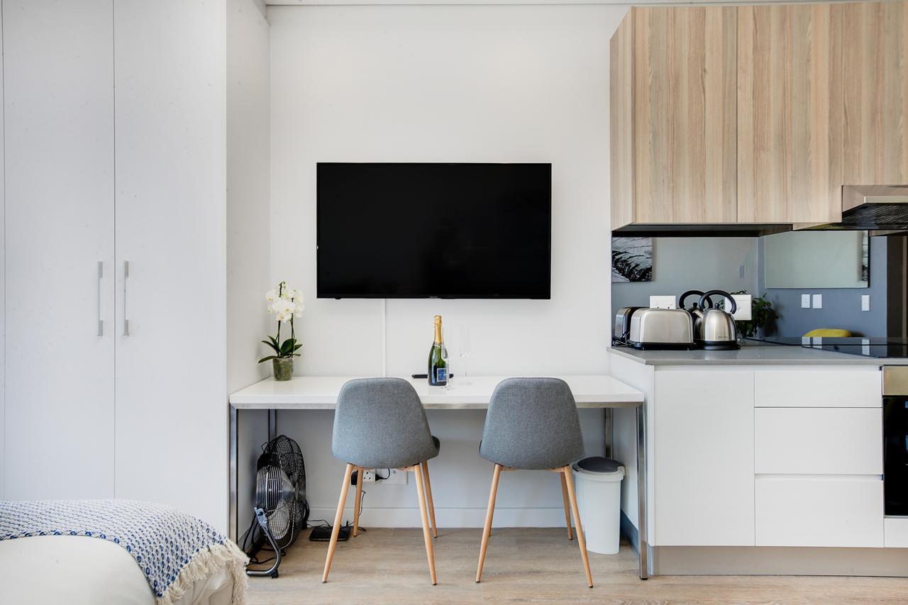 Backup-Powered Trendy Ny City Apartment At Table Mountain Città del Capo Esterno foto